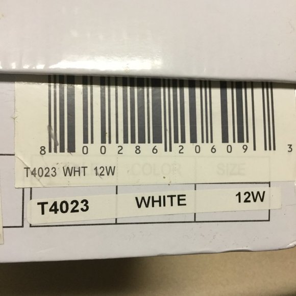 EY Boutique Women's White Shoes- Size: 12W - Picture 4 of 5